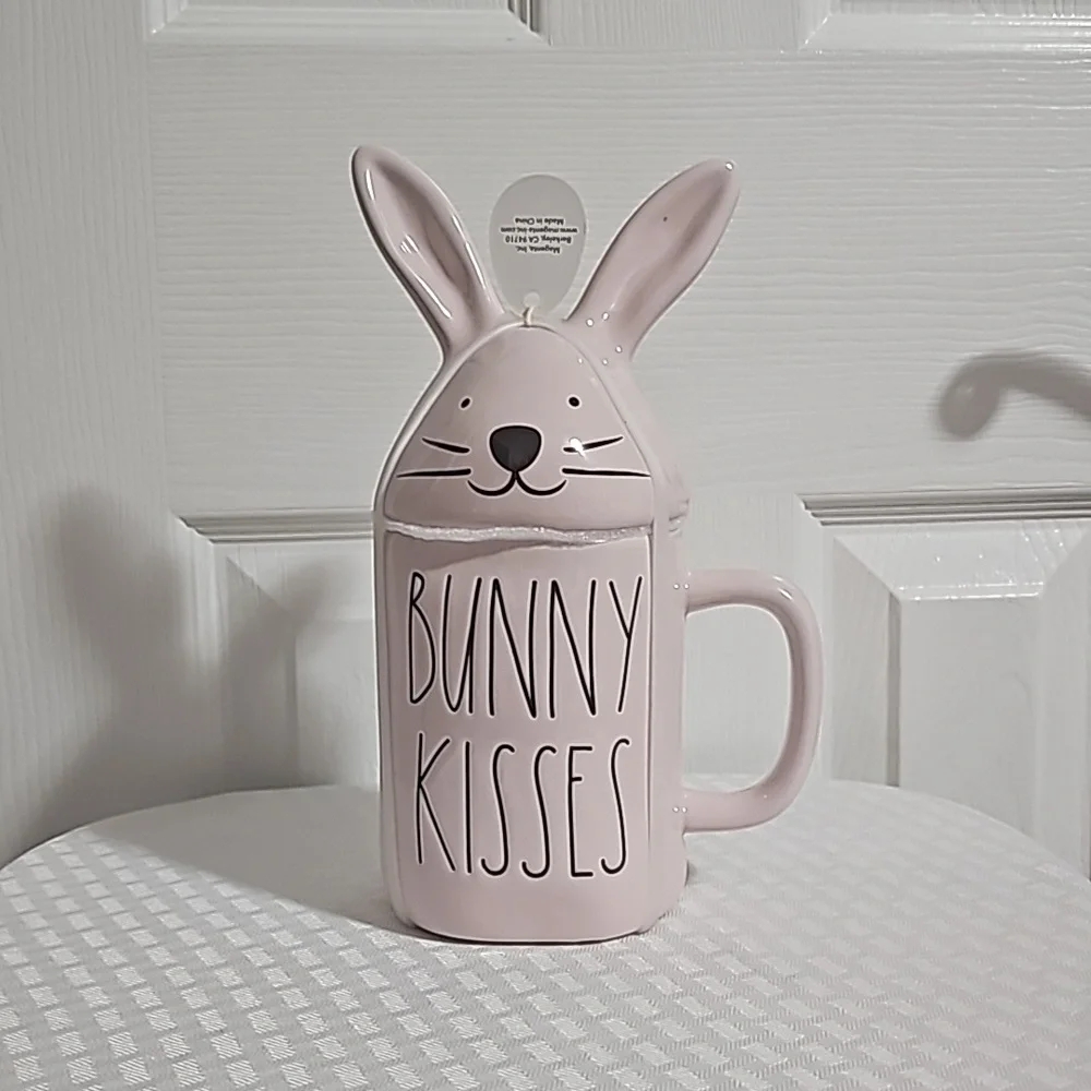 Rae Dunn‎ Bunny Kisses mug with topper